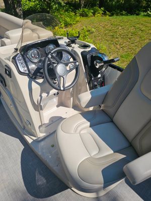 2021 Princecraft Quarum 25RL Elegance Edition