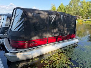 2022 Lowe SS 210