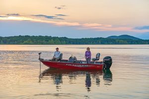 2027 Tracker SUPER GUIDE™ V-16 SC Mercury 50hp