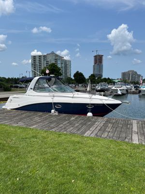 2011 Rinker 280 Express Cruiser