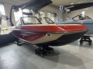 2027 Nautique GS20