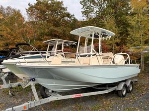2027 Boston Whaler 210 Montauk
