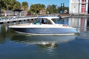 2022 Chris-Craft Launch 35 GT