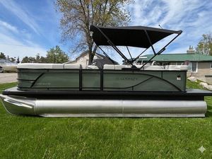 Godfrey Pontoons Sweetwater 2086C 2025