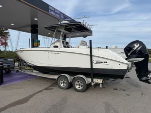 2005 Boston Whaler 270 Outrage