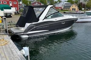 2016 Monterey 275 Sport Yacht