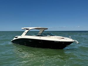 2020 Sea Ray SLX 350