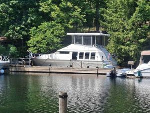 1990 Mainship Mediterranean Grand Salon 41