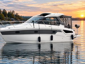 2019 Bavaria S33HT