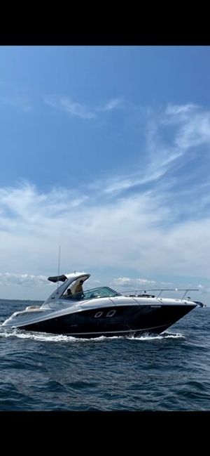 2009 Sea Ray Sundancer 31/33 Signature
