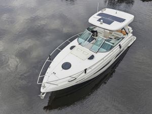 Regal 33 Express 2021