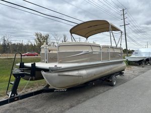 2011 SUNCHASER