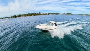 2010 Sea Ray 370 Sundancer