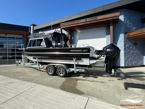 2027 Thunder Jet 24 Alexis Pro Gloss Black - 2/3 Hull Paint