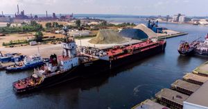 2001 70,000 BBL HEATED ASPHALT ATB 6,000 HP TUG & BARGE