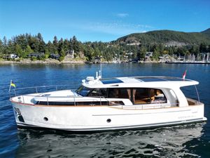 2022 Greenline 40 Hybrid