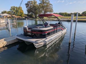 2023 Bennington Bennington 24 LXS Swingback