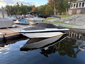 2013 Rinker 186 Captivia