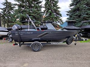2027 Crestliner
