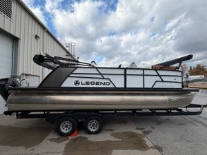 2021 Legend E-Series 23 Dual Lounge Sport Pro