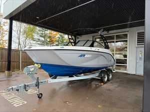 2026 Yamaha AR220