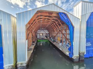1996 Custom 45' North Saanich Boathouse