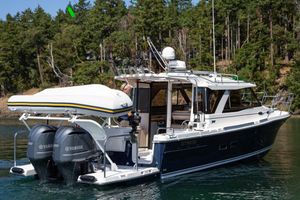2026 Cutwater C-32 Coupe