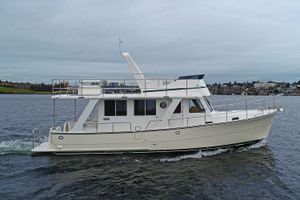 2027 Helmsman Trawlers 38 Sedan