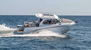 2027 Beneteau Antares 8
