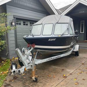 2016 KingFisher 1825 Falcon