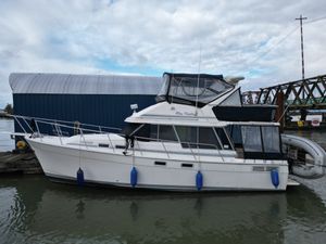 1989 Bayliner 3288