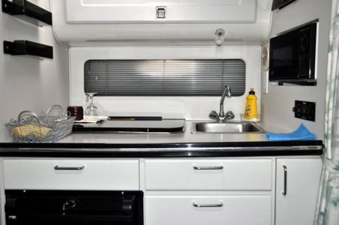 1991 Doral 300 Prestancia M/C Photo 12 of 14