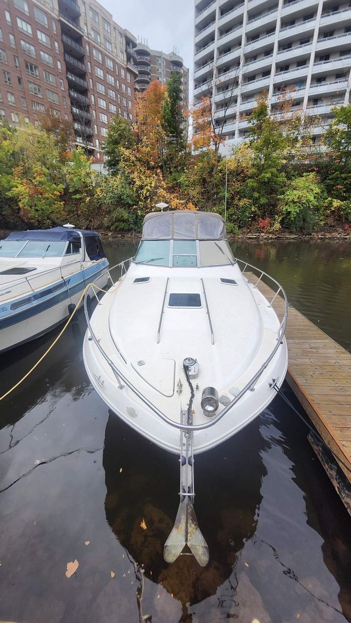 1998 Sea Ray 310 Sundancer M/C V/D Photo 4 of 37