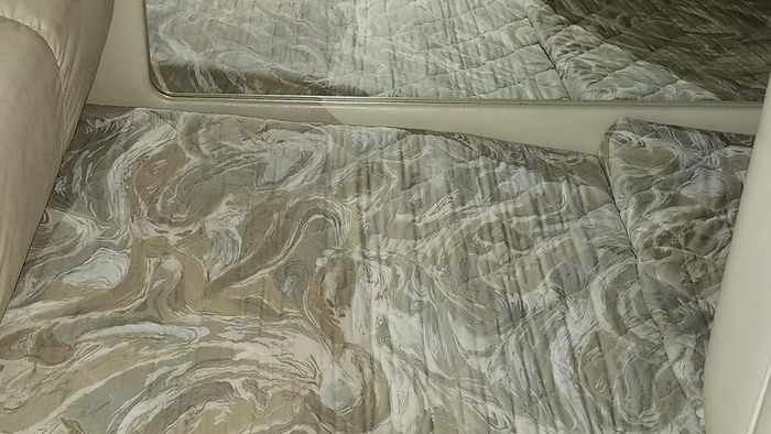 1998 Sea Ray 310 Sundancer M/C V/D Photo 30 of 37