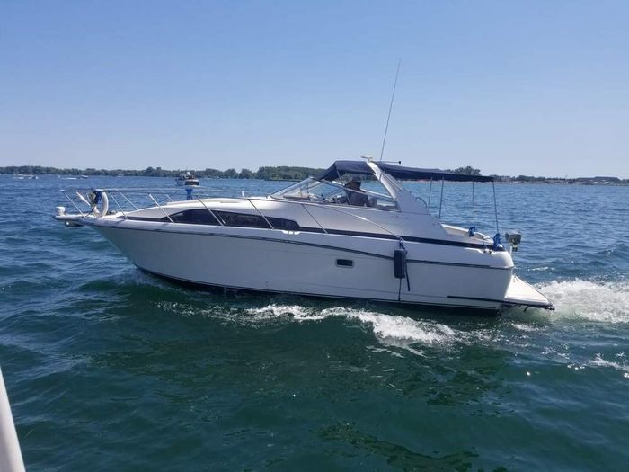 1998 Bayliner 3255 Avanti Photo 3 of 29