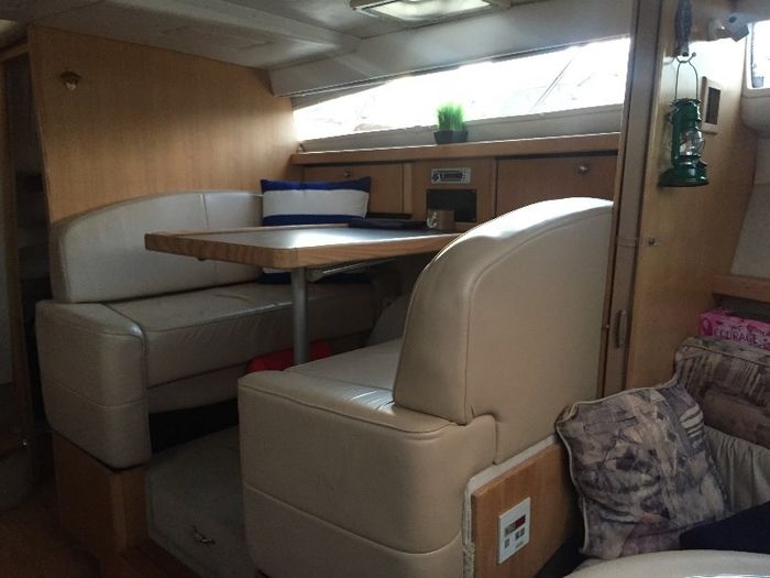 1998 Bayliner 3255 Avanti Photo 18 of 29