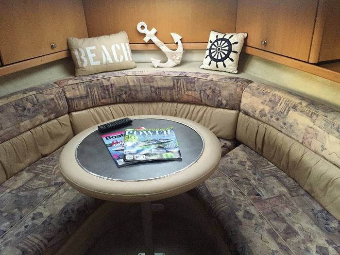 1998 Bayliner 3255 Avanti Photo 17 of 29