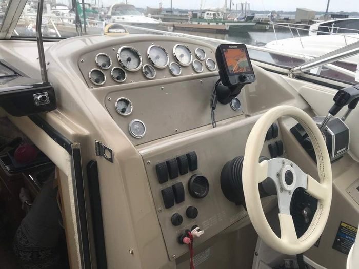 1998 Bayliner 3255 Avanti Photo 11 of 29