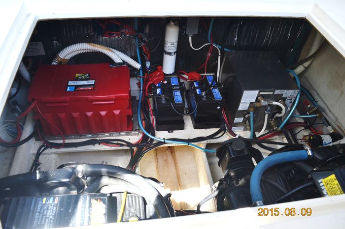 1994 Cruisers Yachts 3070 Rogue Photo 34 of 35