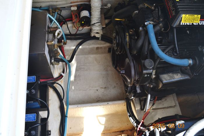 1994 Cruisers Yachts 3070 Rogue Photo 35 of 35