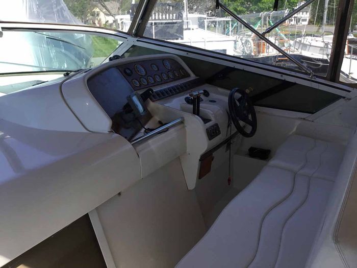 1999 Trojan 400 Express MC Photo 11 of 35