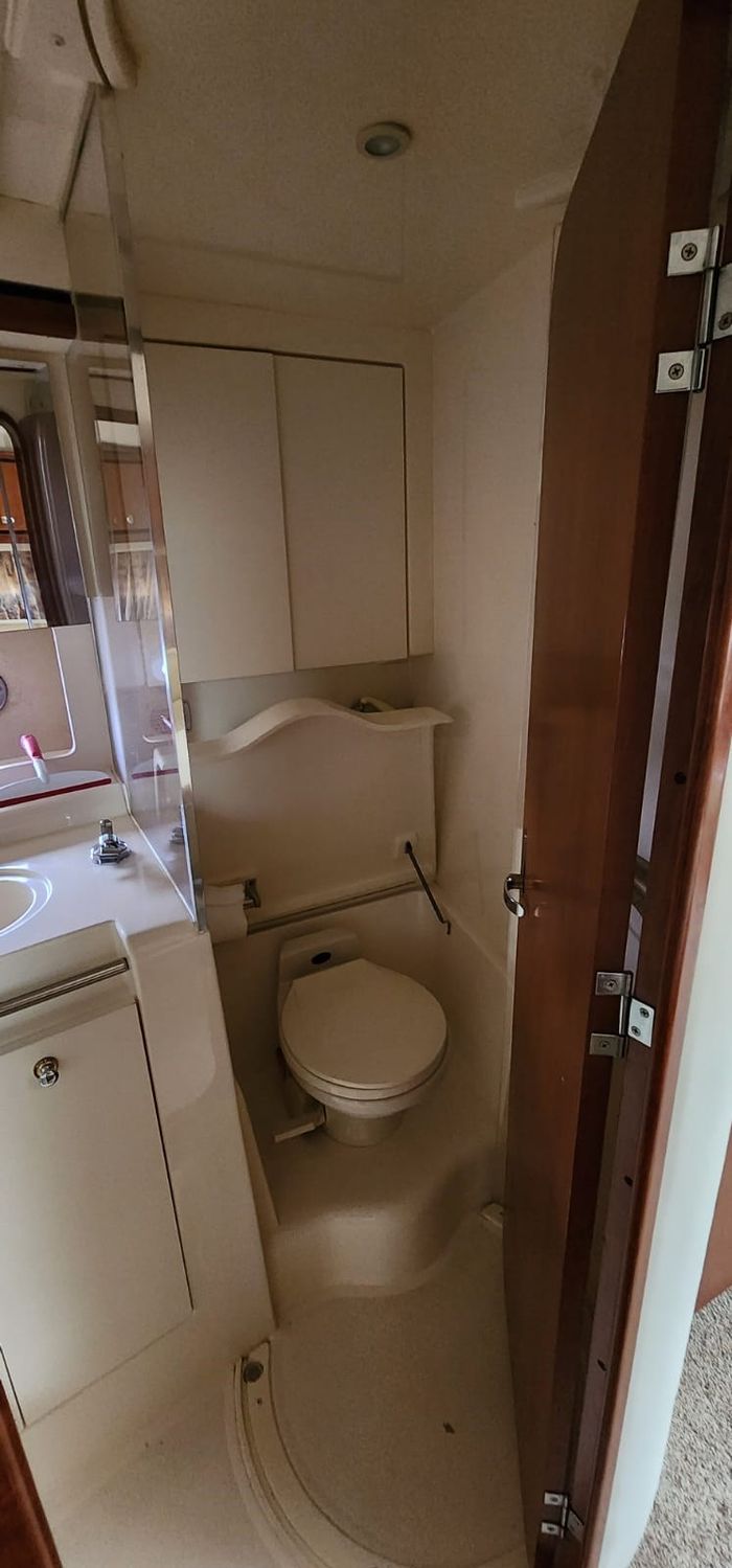 1999 Trojan 400 Express MC Photo 33 of 35