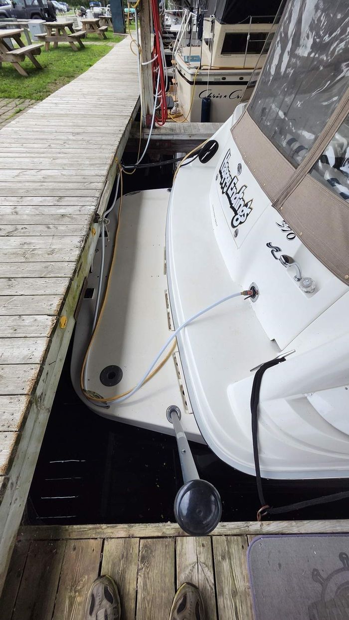 1995 Sea Ray 370 Sundancer Photo 7 of 33