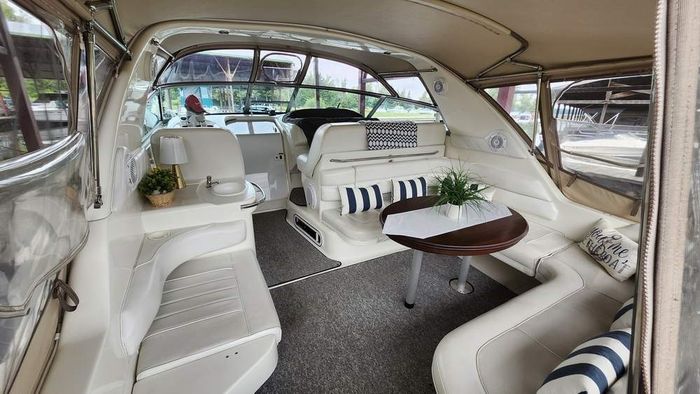 1995 Sea Ray 370 Sundancer Photo 11 of 33