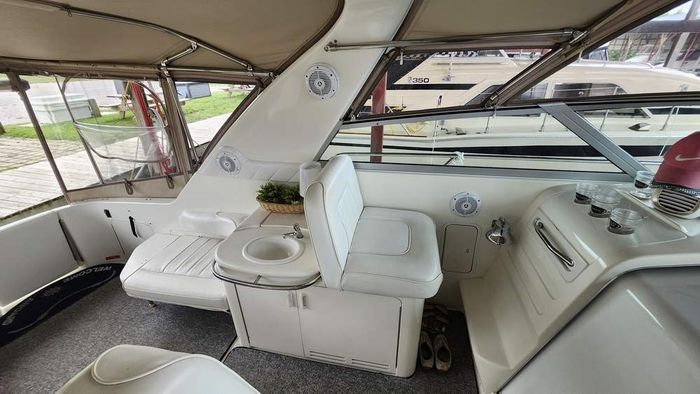 1995 Sea Ray 370 Sundancer Photo 13 of 33