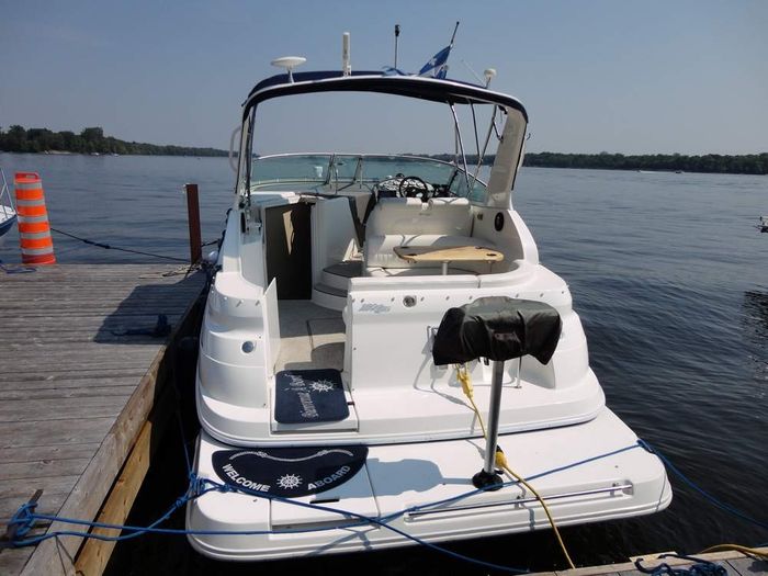 2005 Cruisers Yachts 280 CXI Express Photo 4 of 12