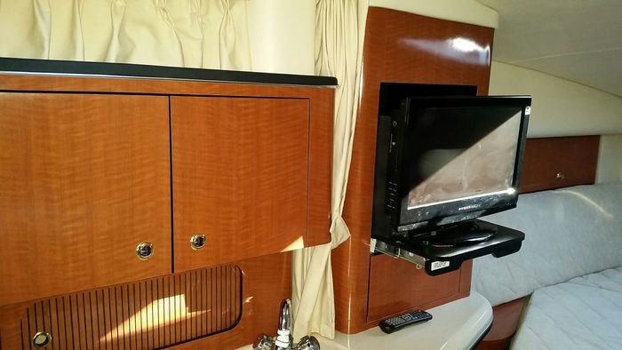 2003 Sea Ray 320 Sundancer Photo 30 of 36