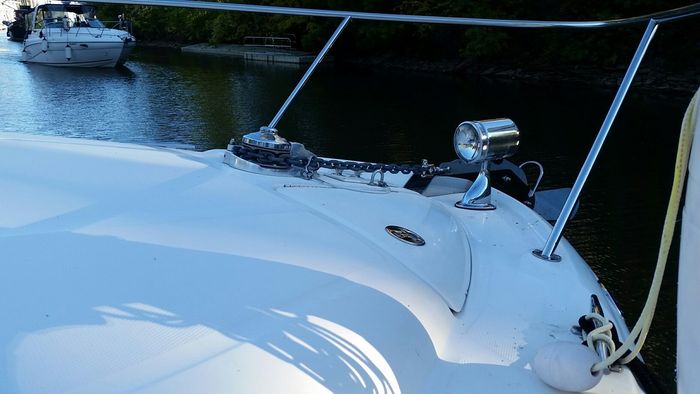 2003 Sea Ray 320 Sundancer Photo 11 of 36