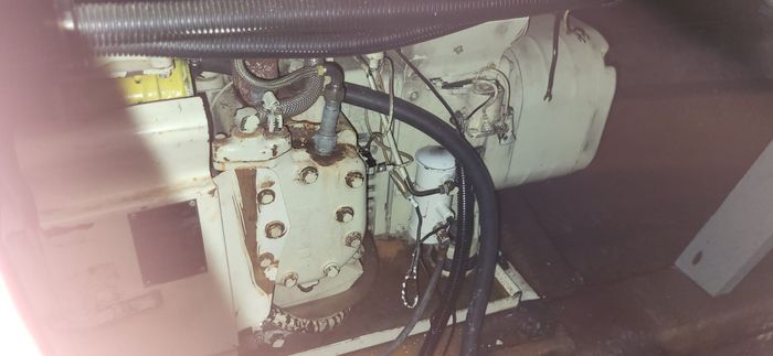 1976 Chris-Craft 350 Catalina Photo 36 of 38