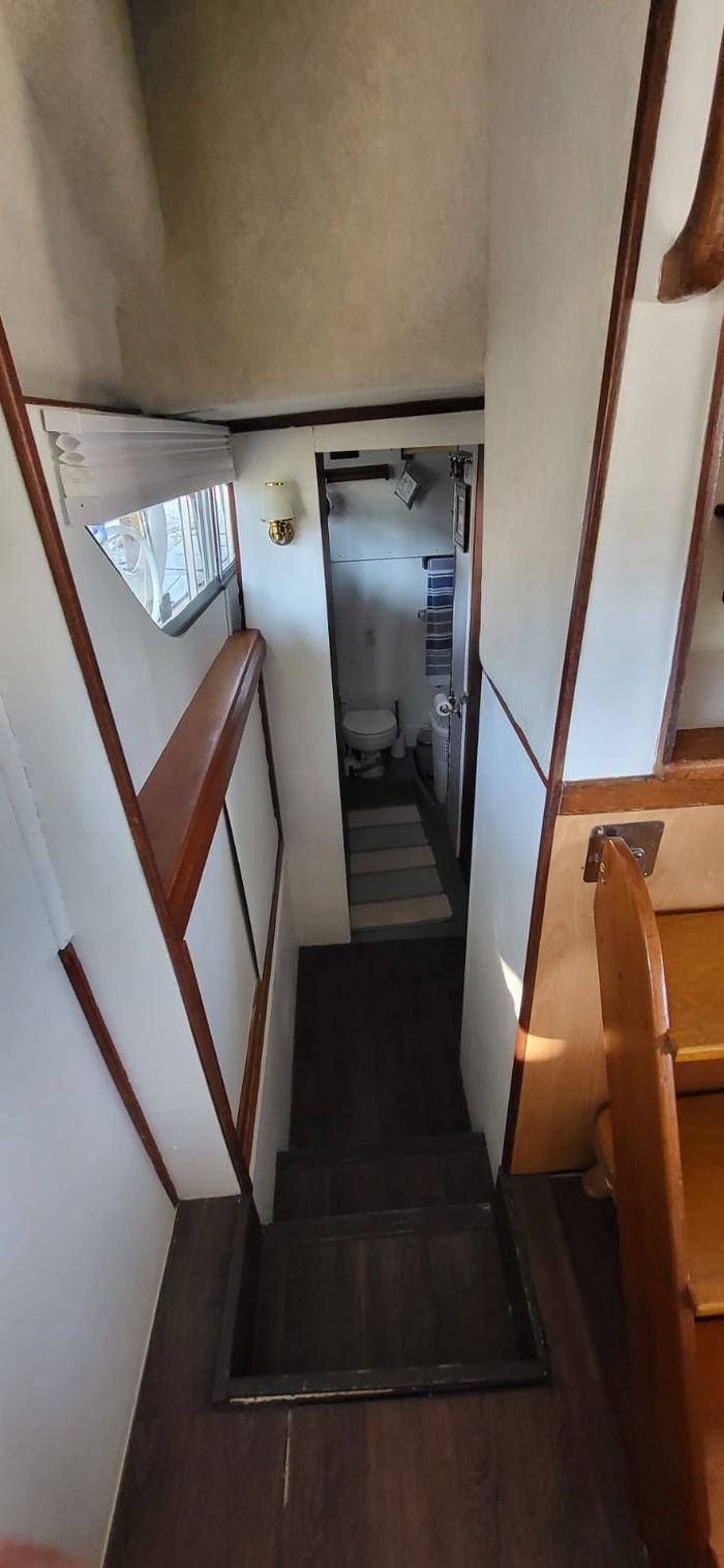 1976 Chris-Craft 350 Catalina Photo 22 of 38